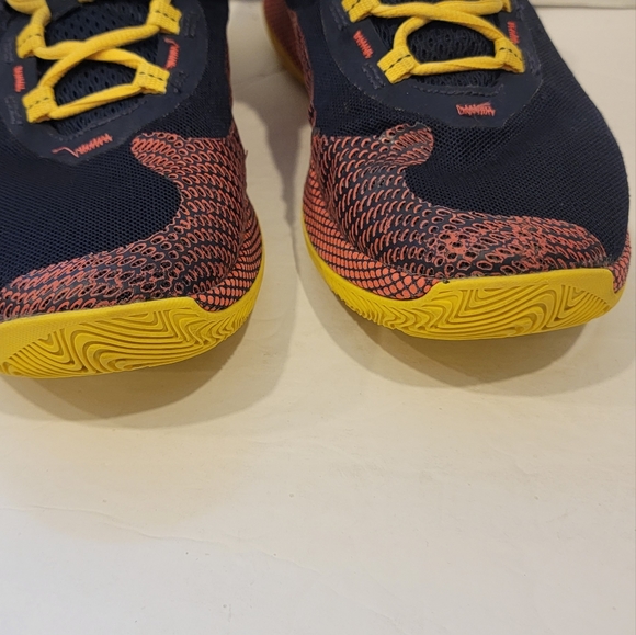 Under armour men sneakers size 10 - Picture 7 of 11